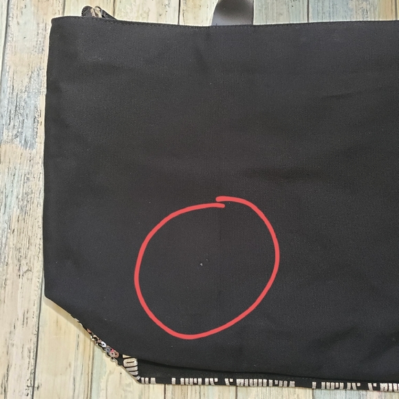 Victoria's Secret  Tote and Mini. - Picture 6 of 16